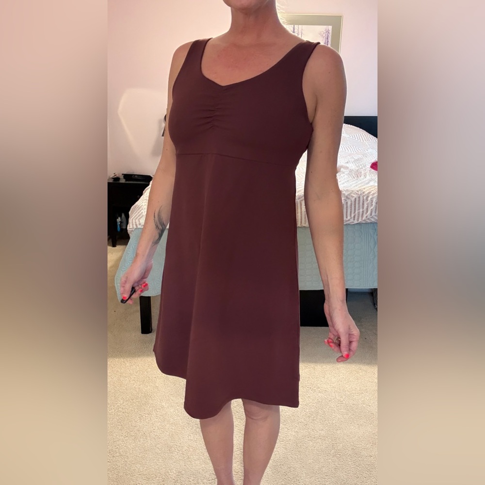 KÜHL Harmony dress with a built-in bra in a plum/ burgundy color LARGE - Picture 3 of 8